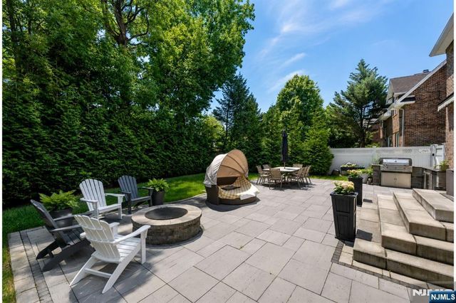 1152 Cumbermeade Road, Fort Lee, NJ 07024