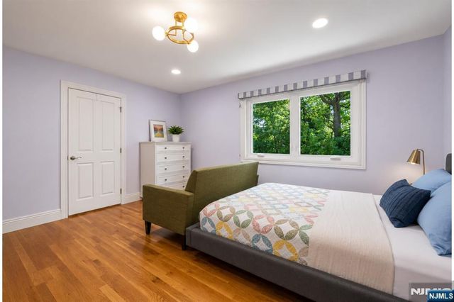 1152 Cumbermeade Road, Fort Lee, NJ 07024