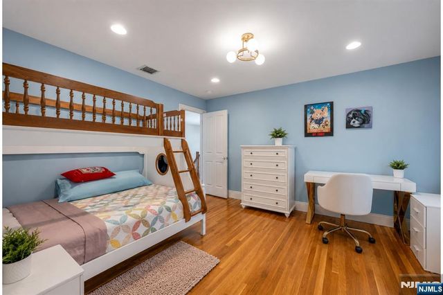 1152 Cumbermeade Road, Fort Lee, NJ 07024