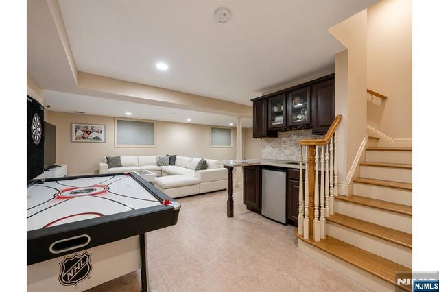 1152 Cumbermeade Road, Fort Lee, NJ 07024