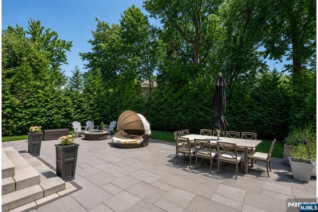 1152 Cumbermeade Road, Fort Lee, NJ 07024