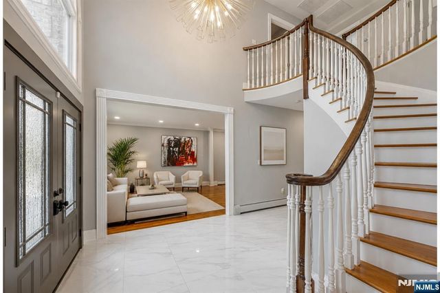 1152 Cumbermeade Road, Fort Lee, NJ 07024