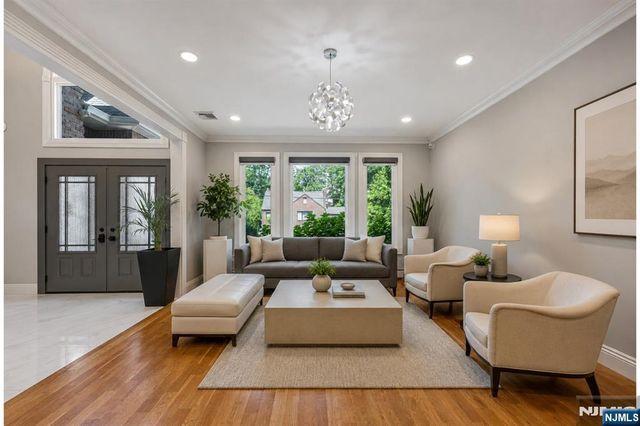 1152 Cumbermeade Road, Fort Lee, NJ 07024