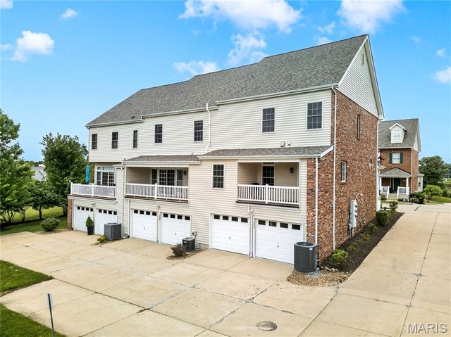 2514 S Larksong Drive, Grover, MO 63040