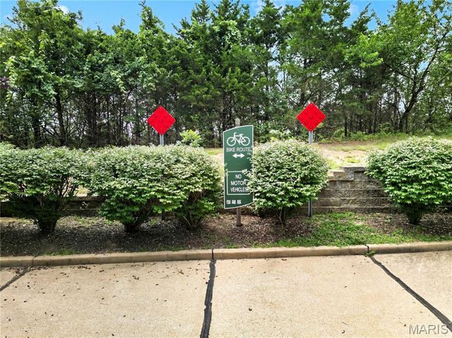 2514 S Larksong Drive, Grover, MO 63040