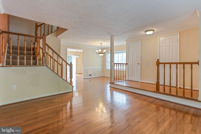 11557 HILL MEADE LN, Woodbridge, VA 22192
