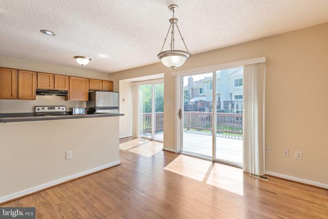 11557 HILL MEADE LN, Woodbridge, VA 22192
