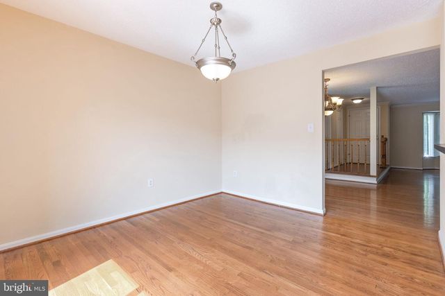11557 HILL MEADE LN, Woodbridge, VA 22192