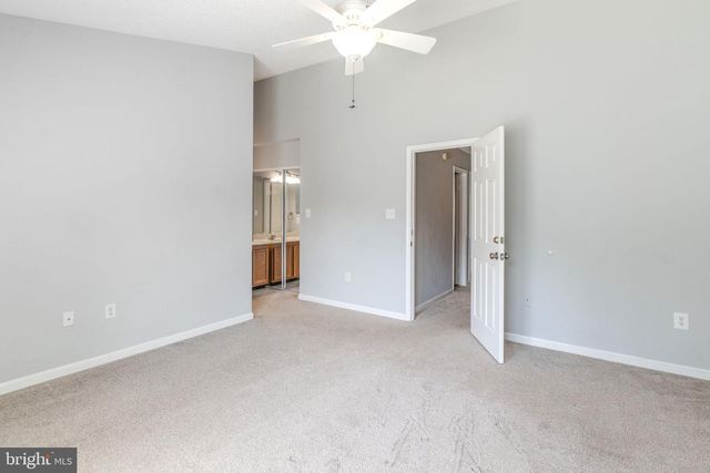 11557 HILL MEADE LN, Woodbridge, VA 22192