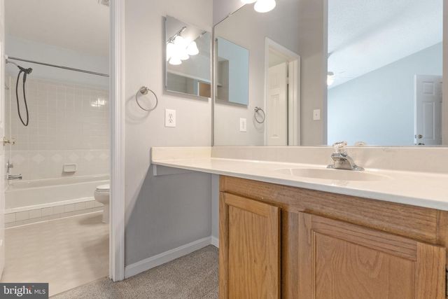 11557 HILL MEADE LN, Woodbridge, VA 22192