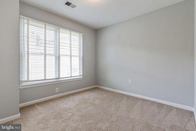 11557 HILL MEADE LN, Woodbridge, VA 22192