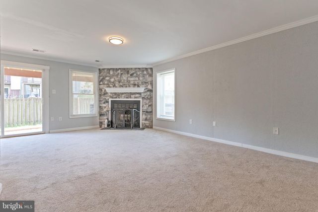 11557 HILL MEADE LN, Woodbridge, VA 22192