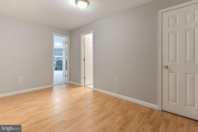 11557 HILL MEADE LN, Woodbridge, VA 22192