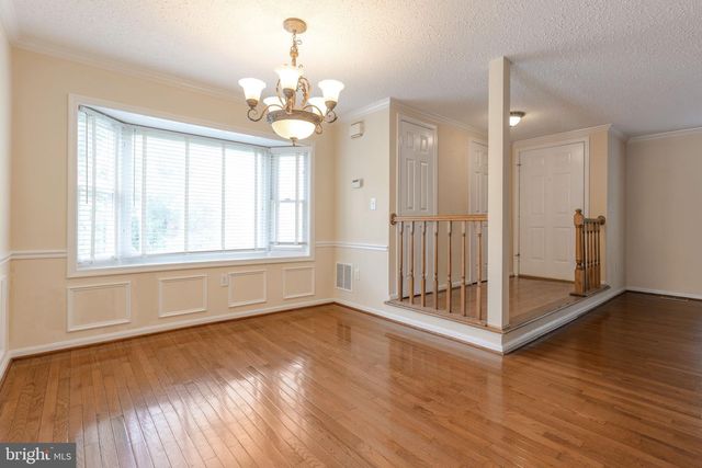11557 HILL MEADE LN, Woodbridge, VA 22192