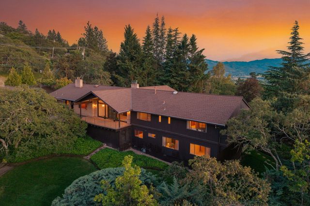 50 Mariposa Terrace, Medford, OR 97504