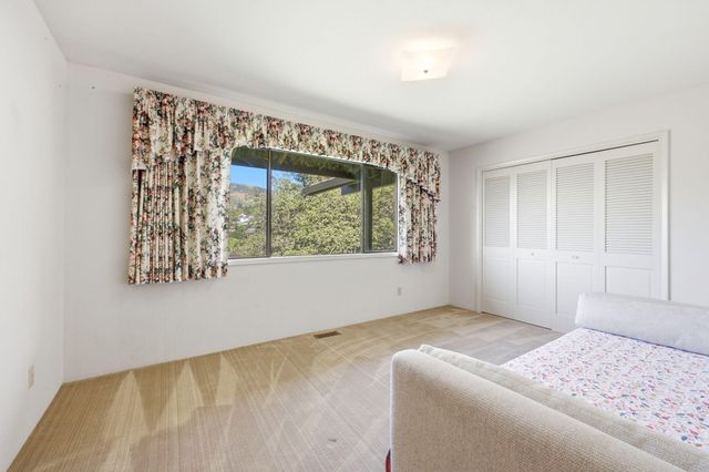 50 Mariposa Terrace, Medford, OR 97504