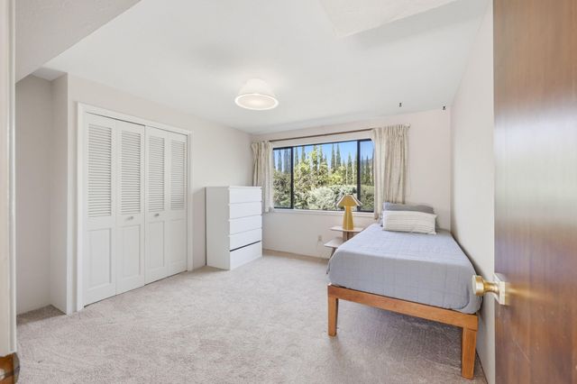 50 Mariposa Terrace, Medford, OR 97504