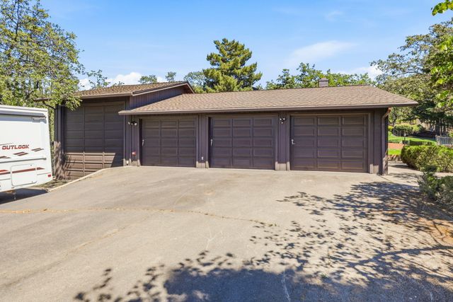 50 Mariposa Terrace, Medford, OR 97504