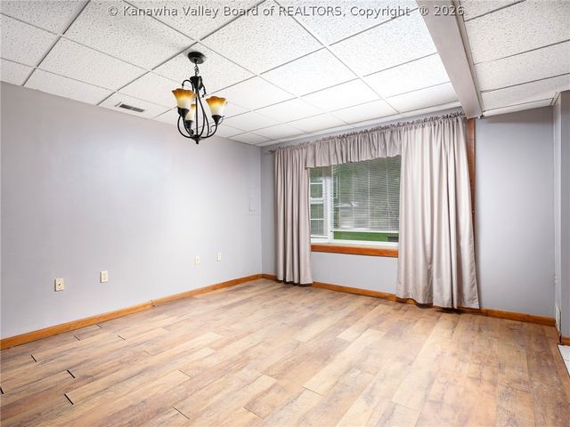 593 Garrison Avenue, Charleston, WV 25302