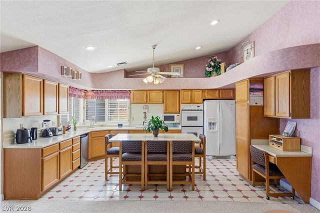 1611 Managua Drive, Las Vegas, NV 89123