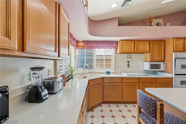 1611 Managua Drive, Las Vegas, NV 89123
