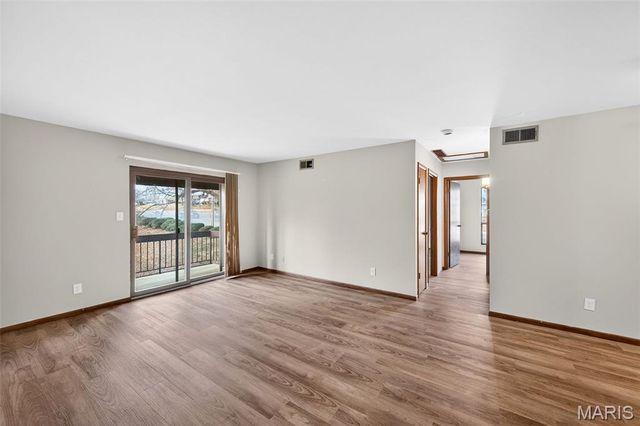 4294 Kay Lane 6, St Louis, MO 63123