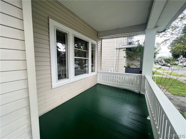 22 Edgewood Avenue, Buffalo, NY 14220