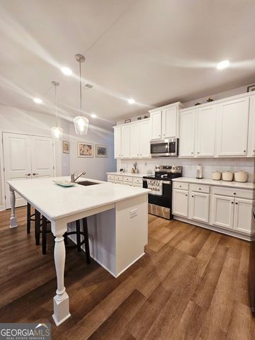 140 Applewood Way, Homer, GA 30547