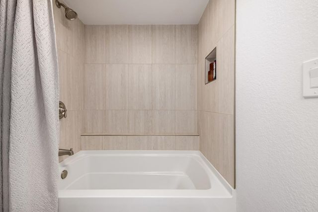 5002 E Siesta Drive Unit 1, Phoenix, AZ 85044
