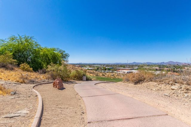 5002 E Siesta Drive Unit 1, Phoenix, AZ 85044