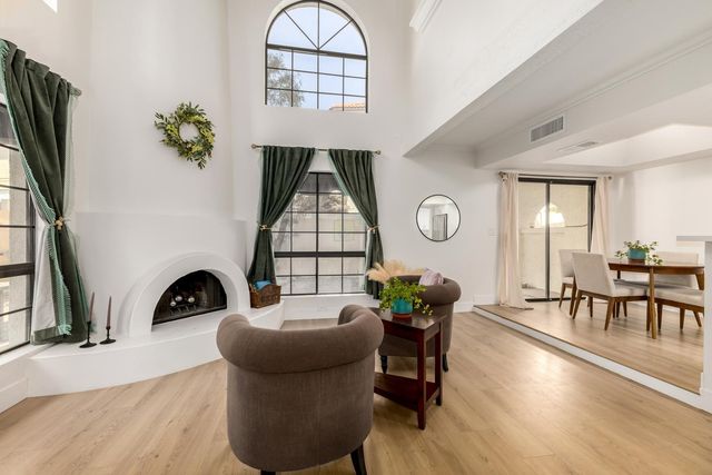 5002 E Siesta Drive Unit 1, Phoenix, AZ 85044