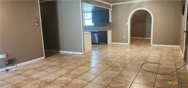 604 Davis Street, Edna, TX 77957