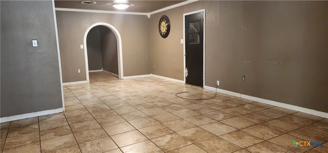 604 Davis Street, Edna, TX 77957