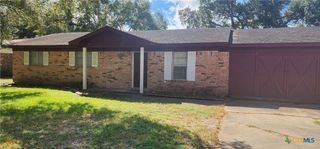 604 Davis Street, Edna, TX 77957