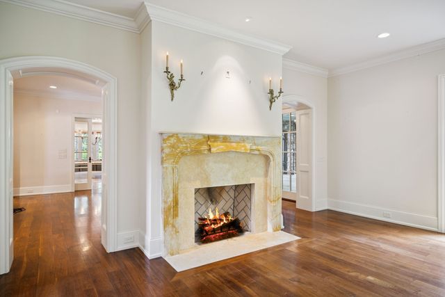 1011 Gateway Ln, Nashville, TN 37220