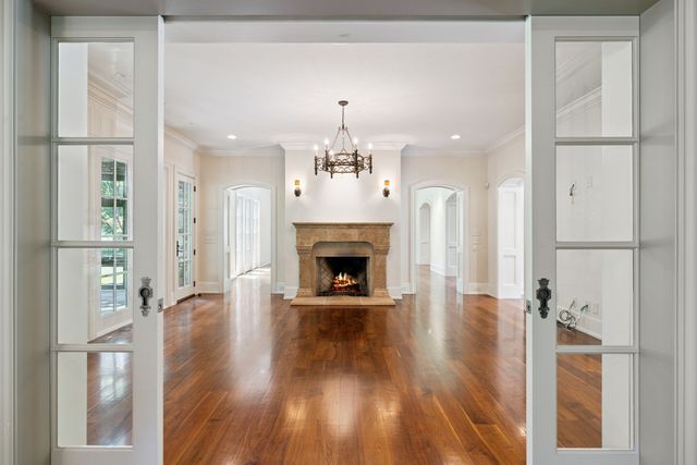 1011 Gateway Ln, Nashville, TN 37220