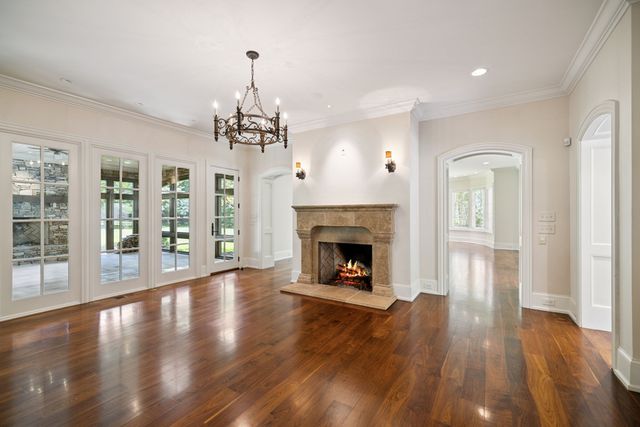 1011 Gateway Ln, Nashville, TN 37220