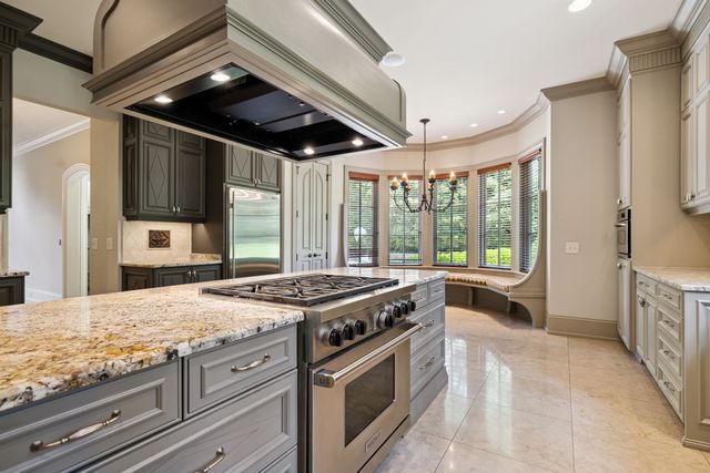 1011 Gateway Ln, Nashville, TN 37220