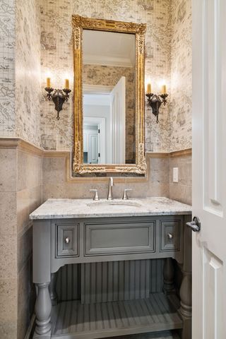 1011 Gateway Ln, Nashville, TN 37220