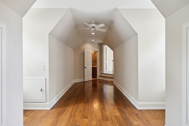 1011 Gateway Ln, Nashville, TN 37220