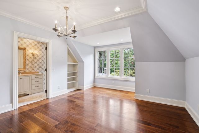 1011 Gateway Ln, Nashville, TN 37220