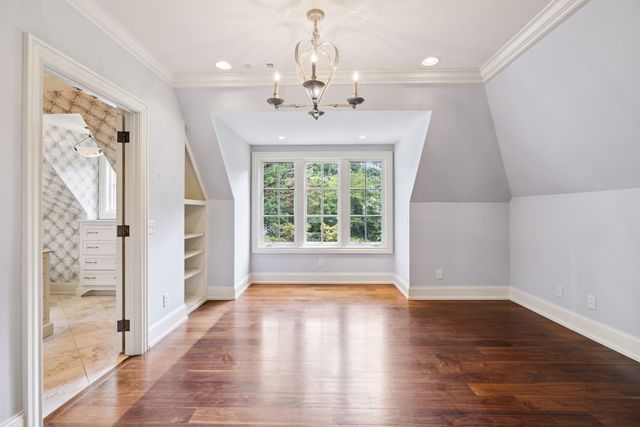 1011 Gateway Ln, Nashville, TN 37220