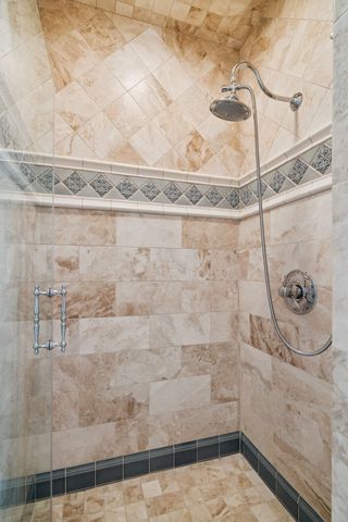 1011 Gateway Ln, Nashville, TN 37220