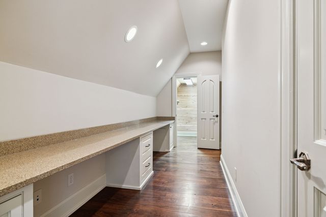 1011 Gateway Ln, Nashville, TN 37220