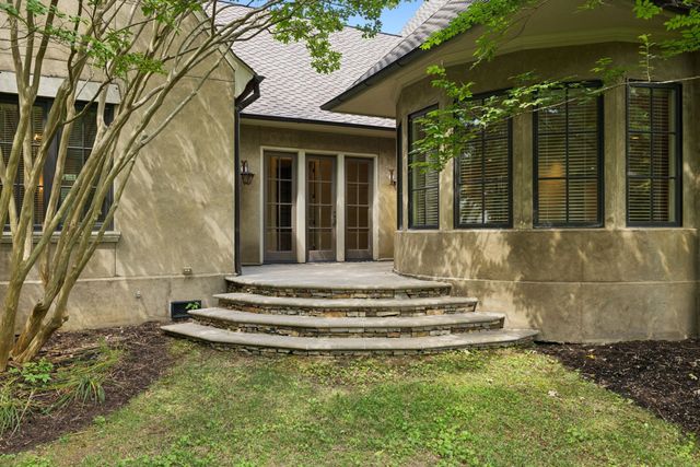 1011 Gateway Ln, Nashville, TN 37220