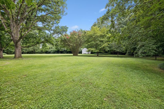 1011 Gateway Ln, Nashville, TN 37220