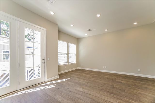 5106 Royal Heath Drive, Houston, TX 77018