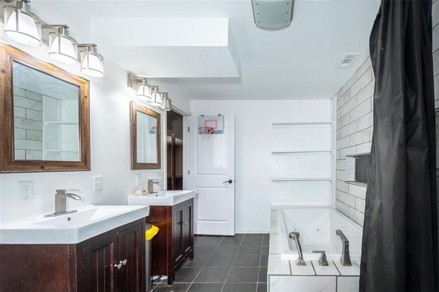 4006 Thomas Road, Wellsville, KS 66092