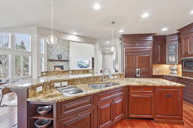 9706 Sandhill Road, Middleton, WI 53562