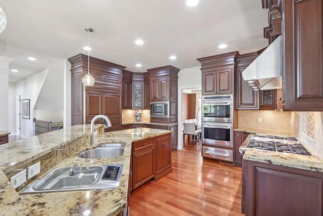 9706 Sandhill Road, Middleton, WI 53562